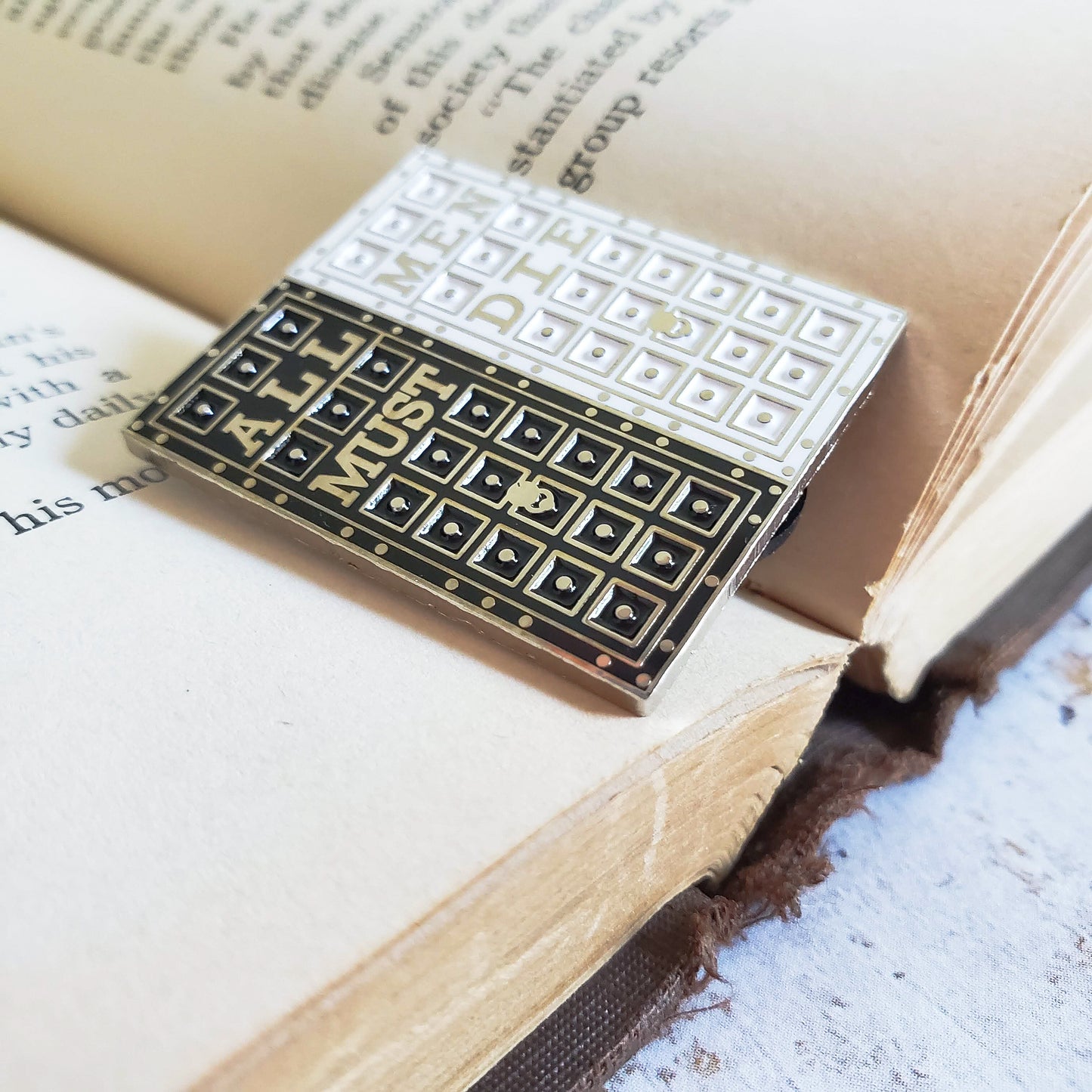 Arya game of thrones house of black and white door all men must die enamel pin