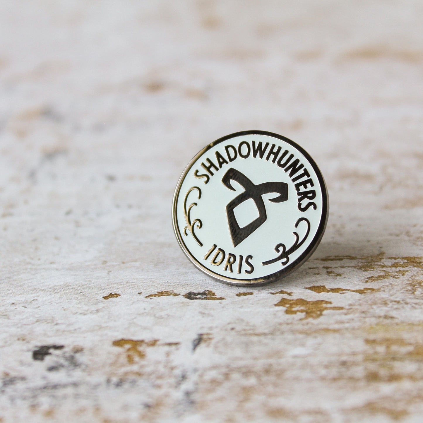 Shadowhunter rune idris member ship glow in the dark enamel pin